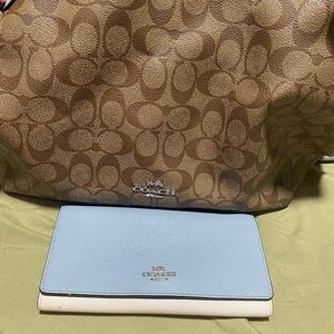 Coach shoulder bag with matching wallet